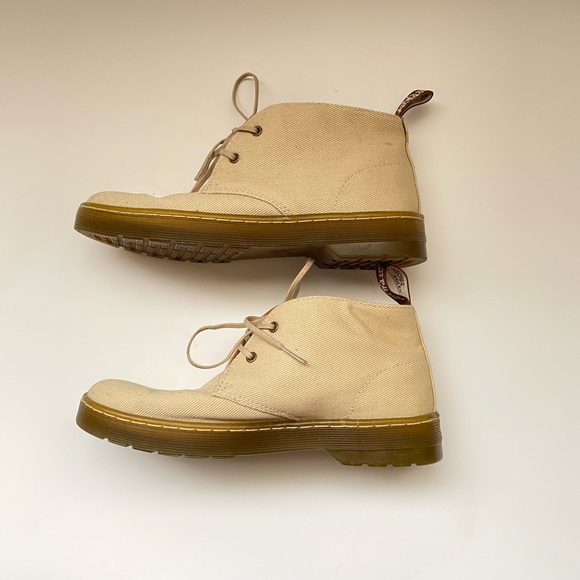 Dr Martens Unisex Dayton Sand Unisex Oxfords - Picture 5 of 8